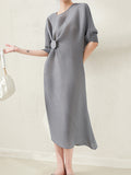 Momentlover Stylish Irregularity Loose Pleated Solid Color Round-Neck Midi Dresses