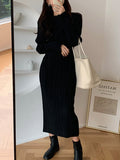 Momentlover Simple Long Sleeves Black Split-Joint Elasticity Waist Pleated Midi Dress