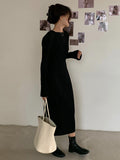 Momentlover Simple Long Sleeves Black Split-Joint Elasticity Waist Pleated Midi Dress